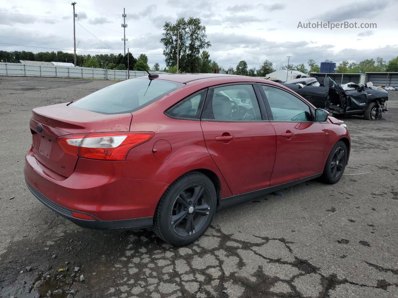 2014 Ford Focus Se Maroon vin: 1FADP3F22EL112415