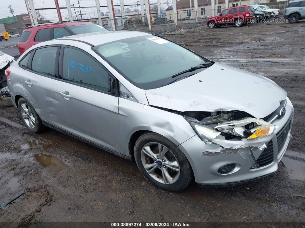 2014 Ford Focus Se Gray vin: 1FADP3F22EL171030