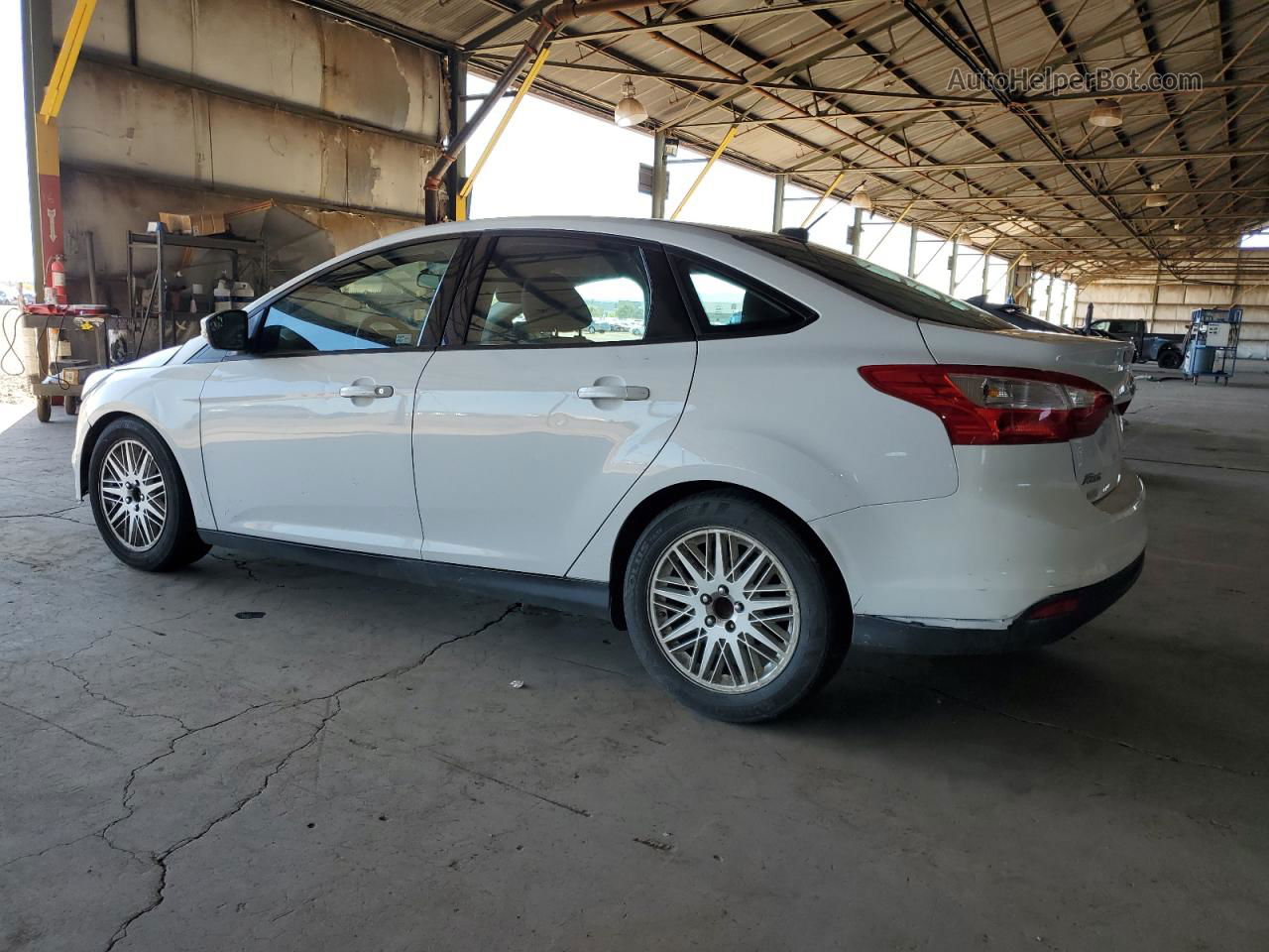 2014 Ford Focus Se White vin: 1FADP3F22EL260600