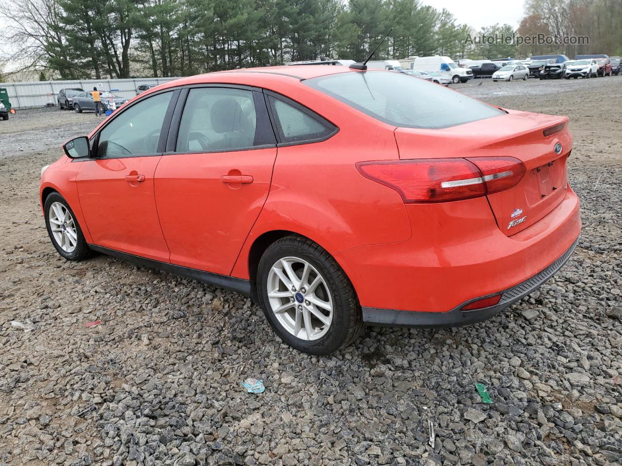 2015 Ford Focus Se Red vin: 1FADP3F22FL207302