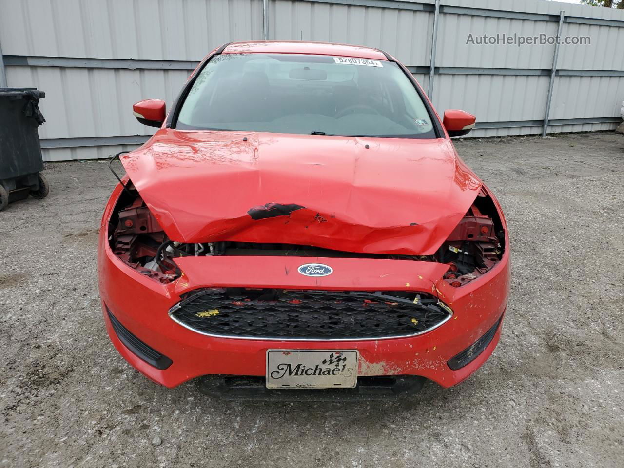 2015 Ford Focus Se Red vin: 1FADP3F22FL243393