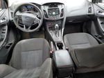 2015 Ford Focus Se Красный vin: 1FADP3F22FL243393