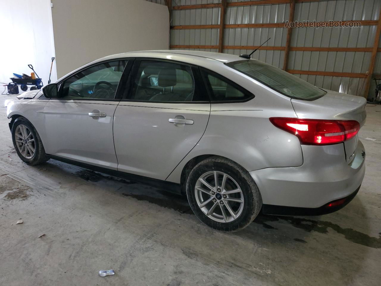 2016 Ford Focus Se Silver vin: 1FADP3F22GL261300