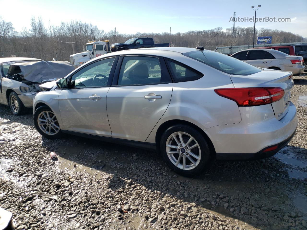 2017 Ford Focus Se Silver vin: 1FADP3F22HL241467