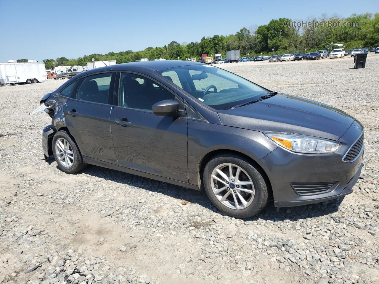 2018 Ford Focus Se Gray vin: 1FADP3F22JL231379