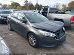 2018 Ford Focus Se Gray vin: 1FADP3F22JL283837