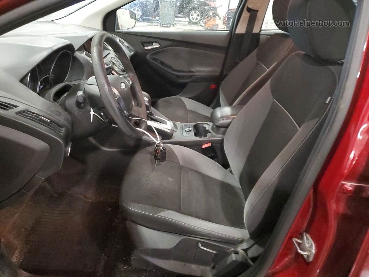 2013 Ford Focus Se Красный vin: 1FADP3F23DL151867