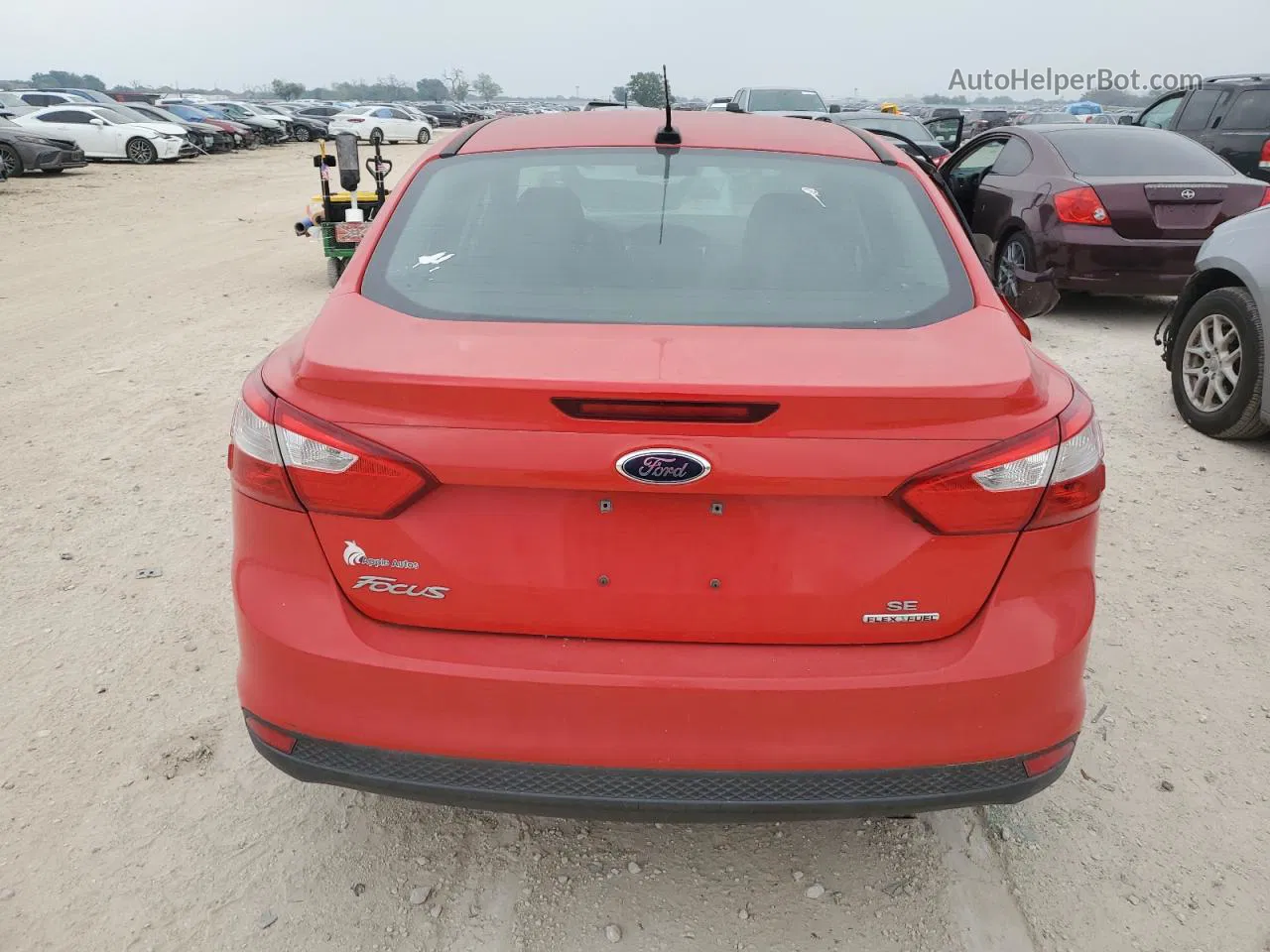 2014 Ford Focus Se Red vin: 1FADP3F23EL144807