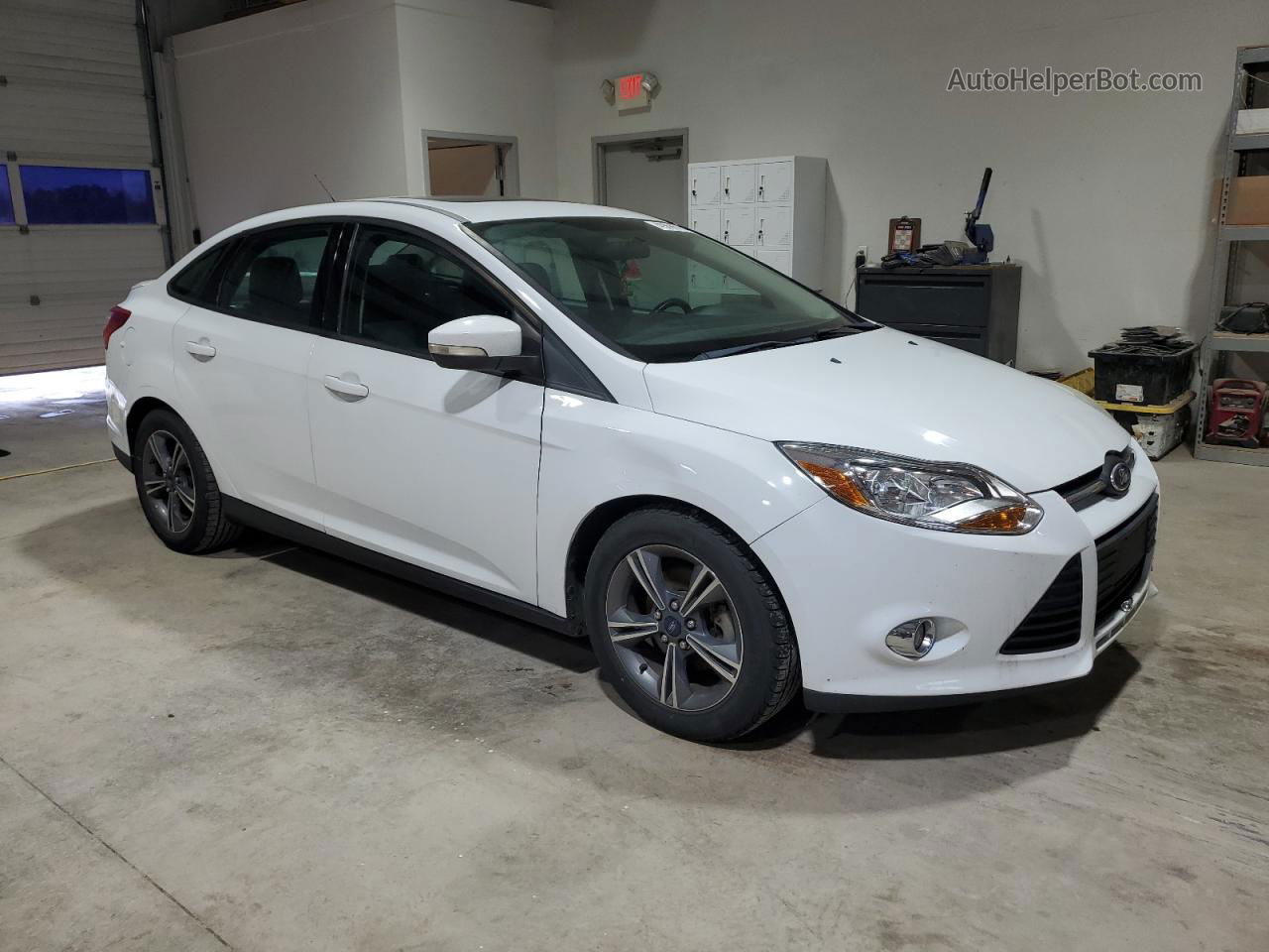 2014 Ford Focus Se Белый vin: 1FADP3F23EL407927