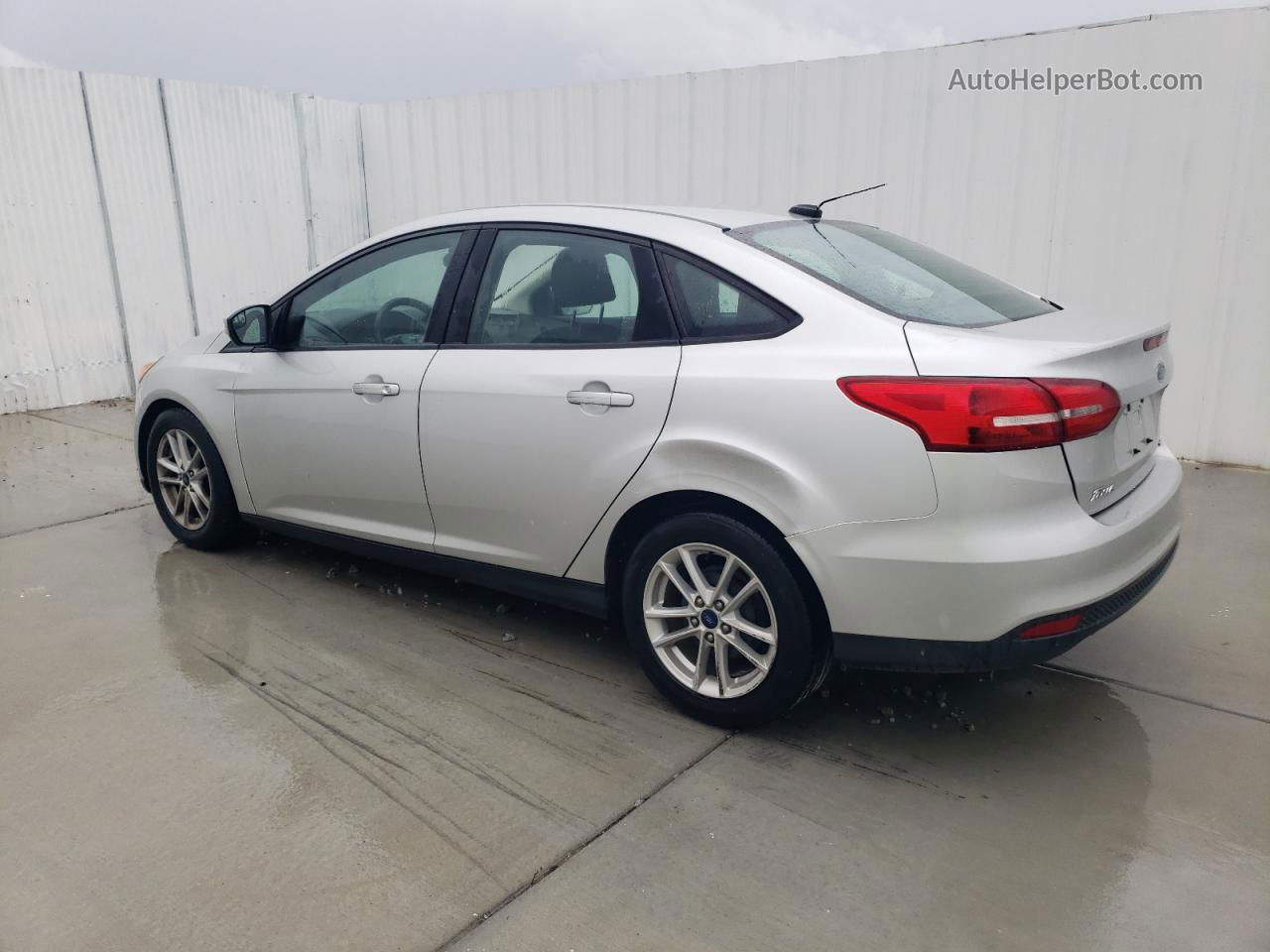 2017 Ford Focus Se Silver vin: 1FADP3F23HL304849