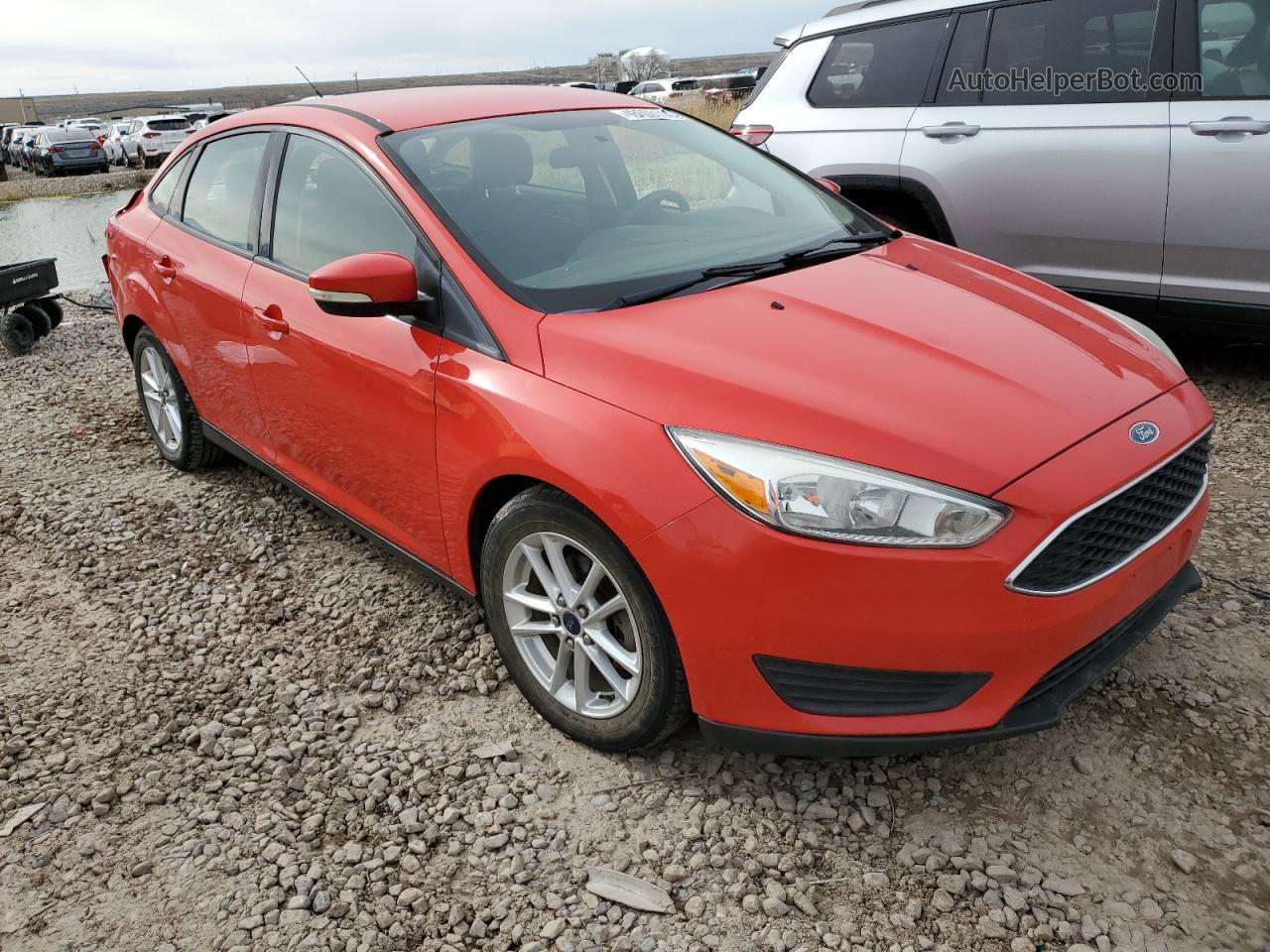 2015 Ford Focus Se Красный vin: 1FADP3F24FL204207