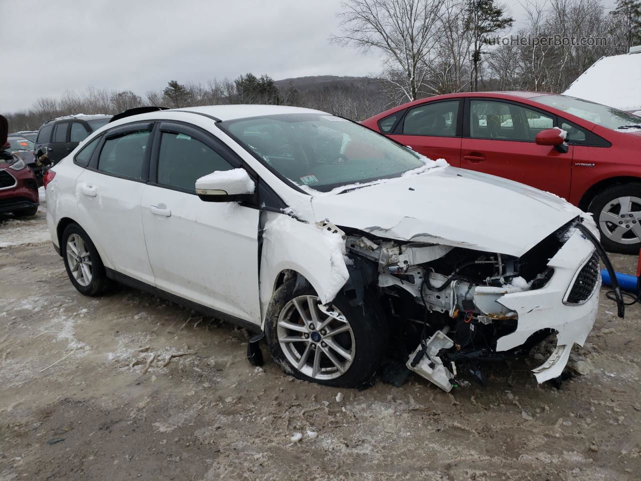 2015 Ford Focus Se White vin: 1FADP3F24FL205745