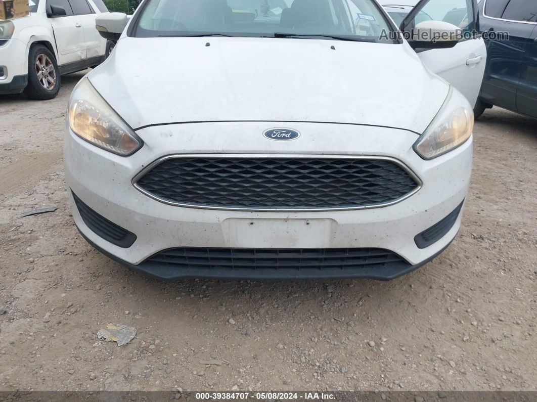 2017 Ford Focus Se Белый vin: 1FADP3F24HL300373