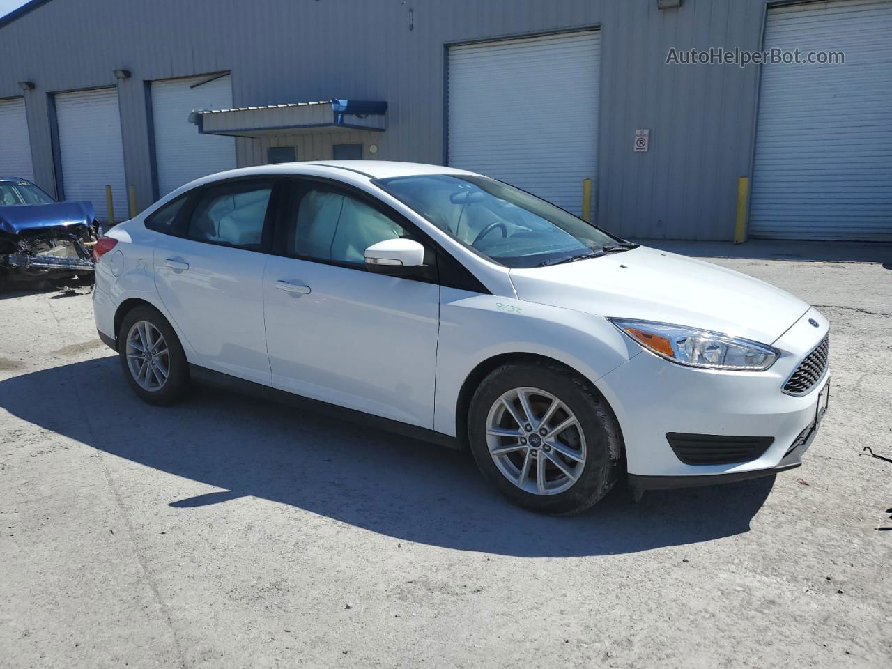 2018 Ford Focus Se Белый vin: 1FADP3F24JL267591