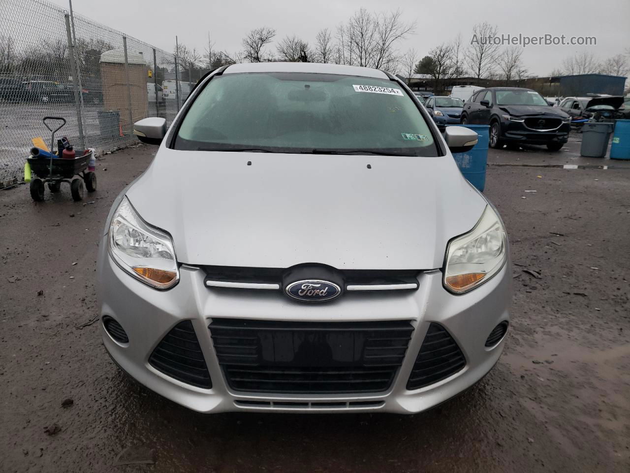 2014 Ford Focus Se Серебряный vin: 1FADP3F25EL344636