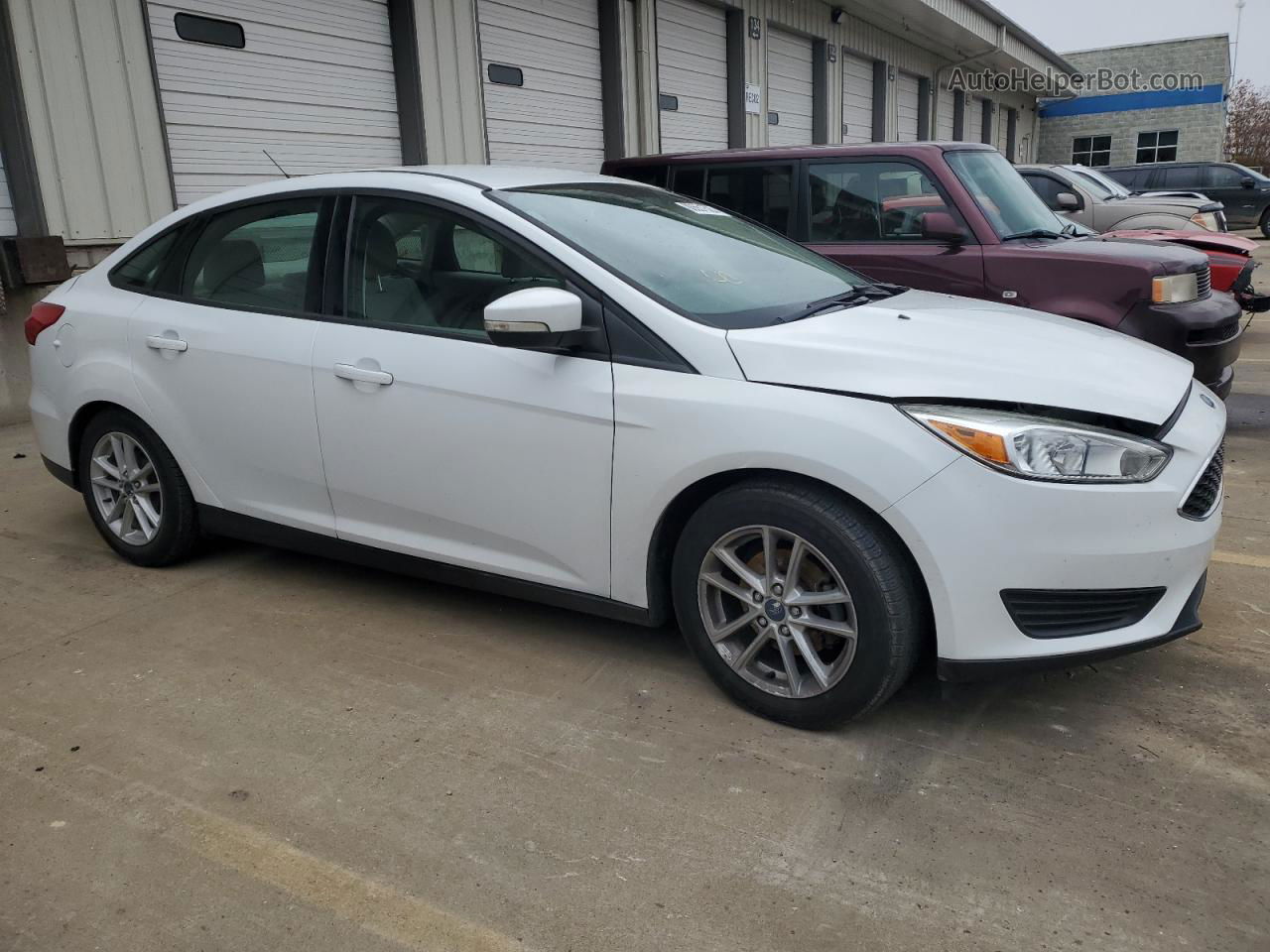 2015 Ford Focus Se White vin: 1FADP3F25FL292846