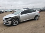 2015 Ford Focus Se Серебряный vin: 1FADP3F25FL361843