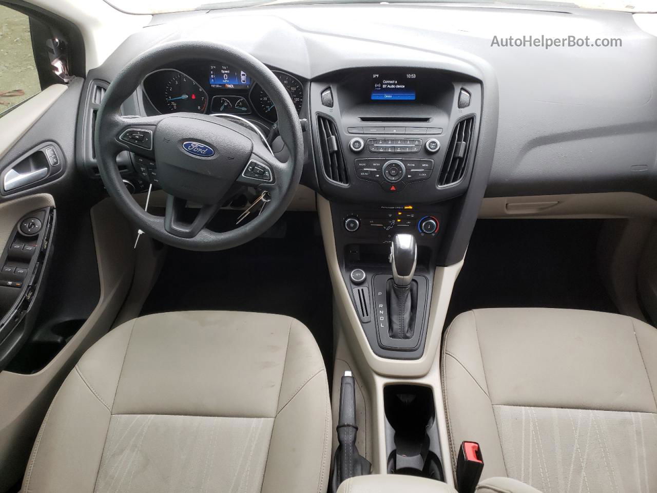 2015 Ford Focus Se Серебряный vin: 1FADP3F25FL361843