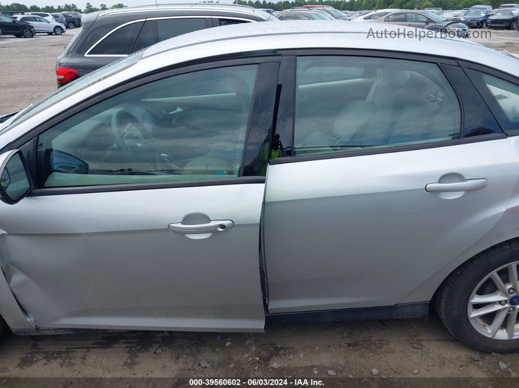 2016 Ford Focus Se Silver vin: 1FADP3F25GL342730