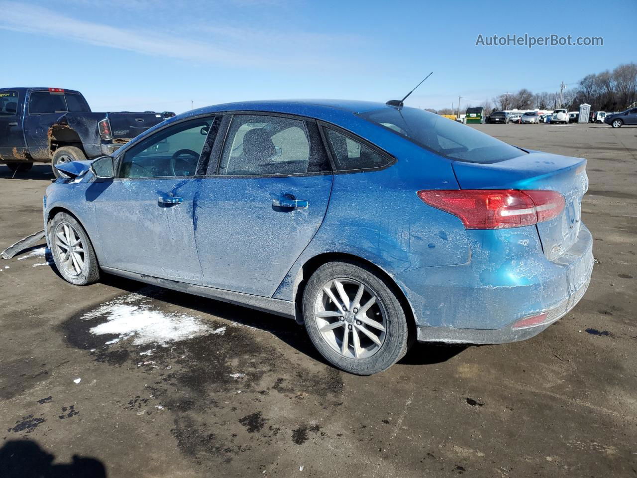 2017 Ford Focus Se Blue vin: 1FADP3F25HL245433