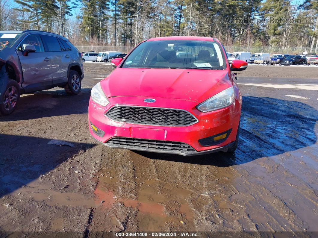 2017 Ford Focus Se Red vin: 1FADP3F25HL259624