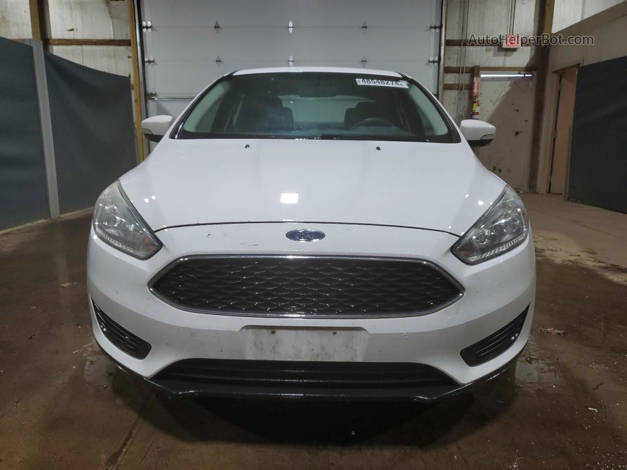 2017 Ford Focus Se Белый vin: 1FADP3F25HL344771