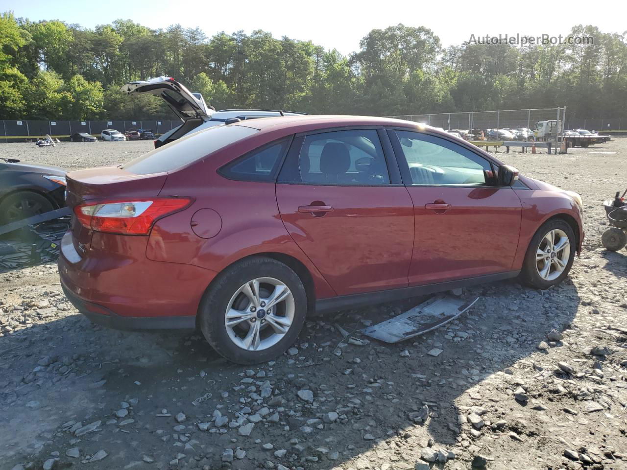 2014 Ford Focus Se Красный vin: 1FADP3F26EL439299