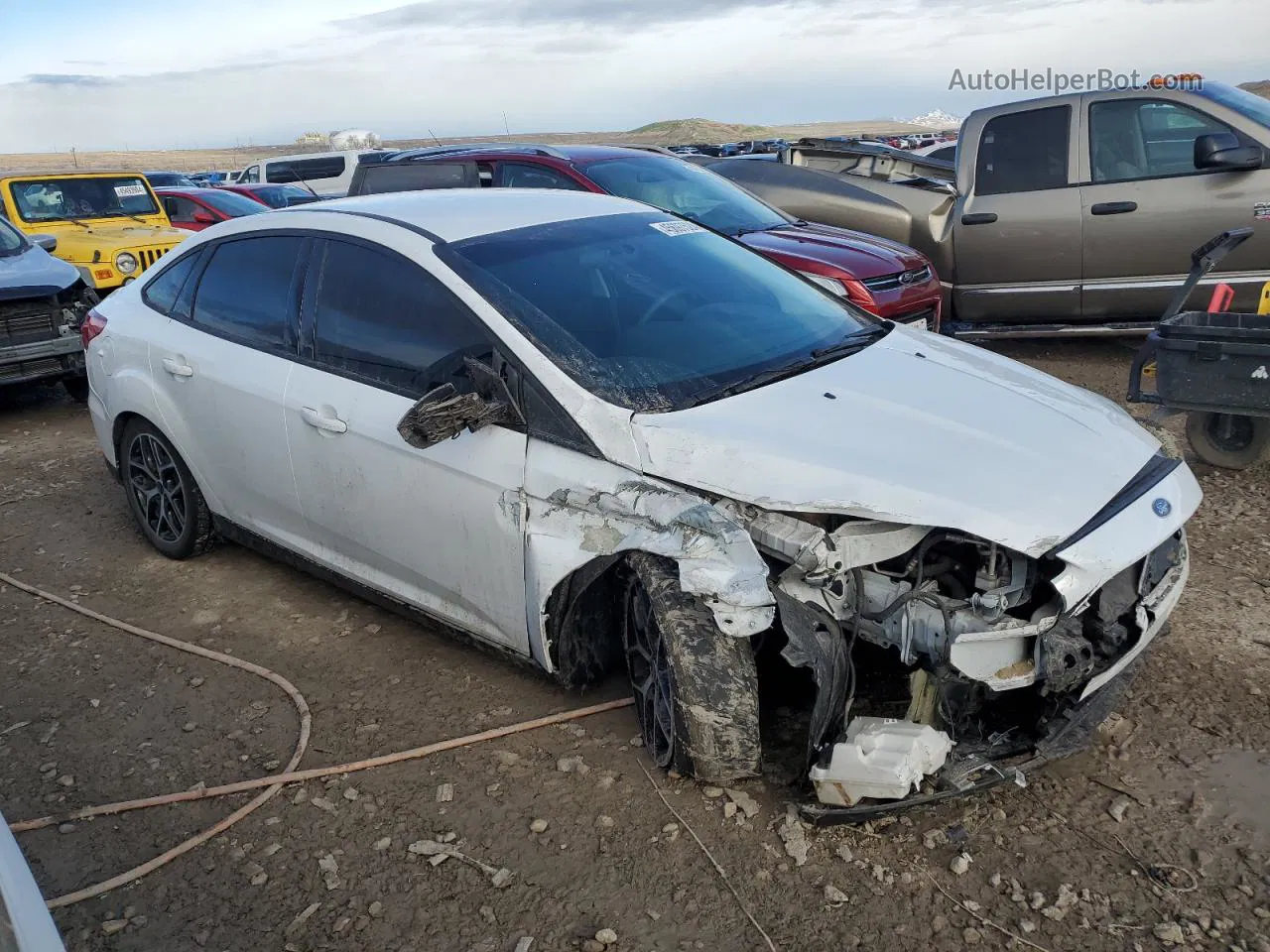 2015 Ford Focus Se White vin: 1FADP3F26FL206363