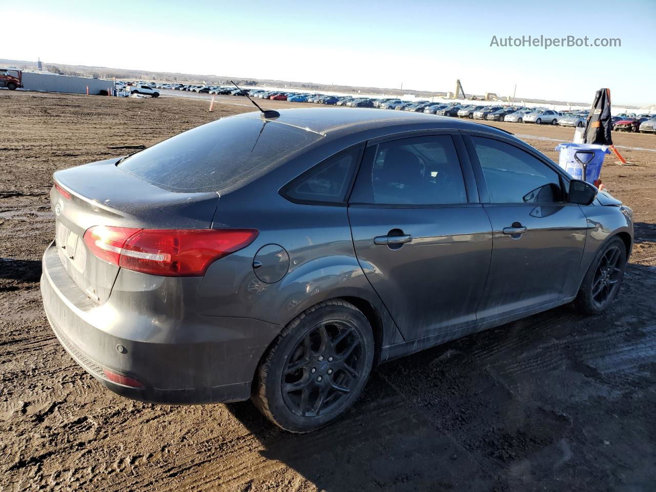 2016 Ford Focus Se Gray vin: 1FADP3F26GL212374