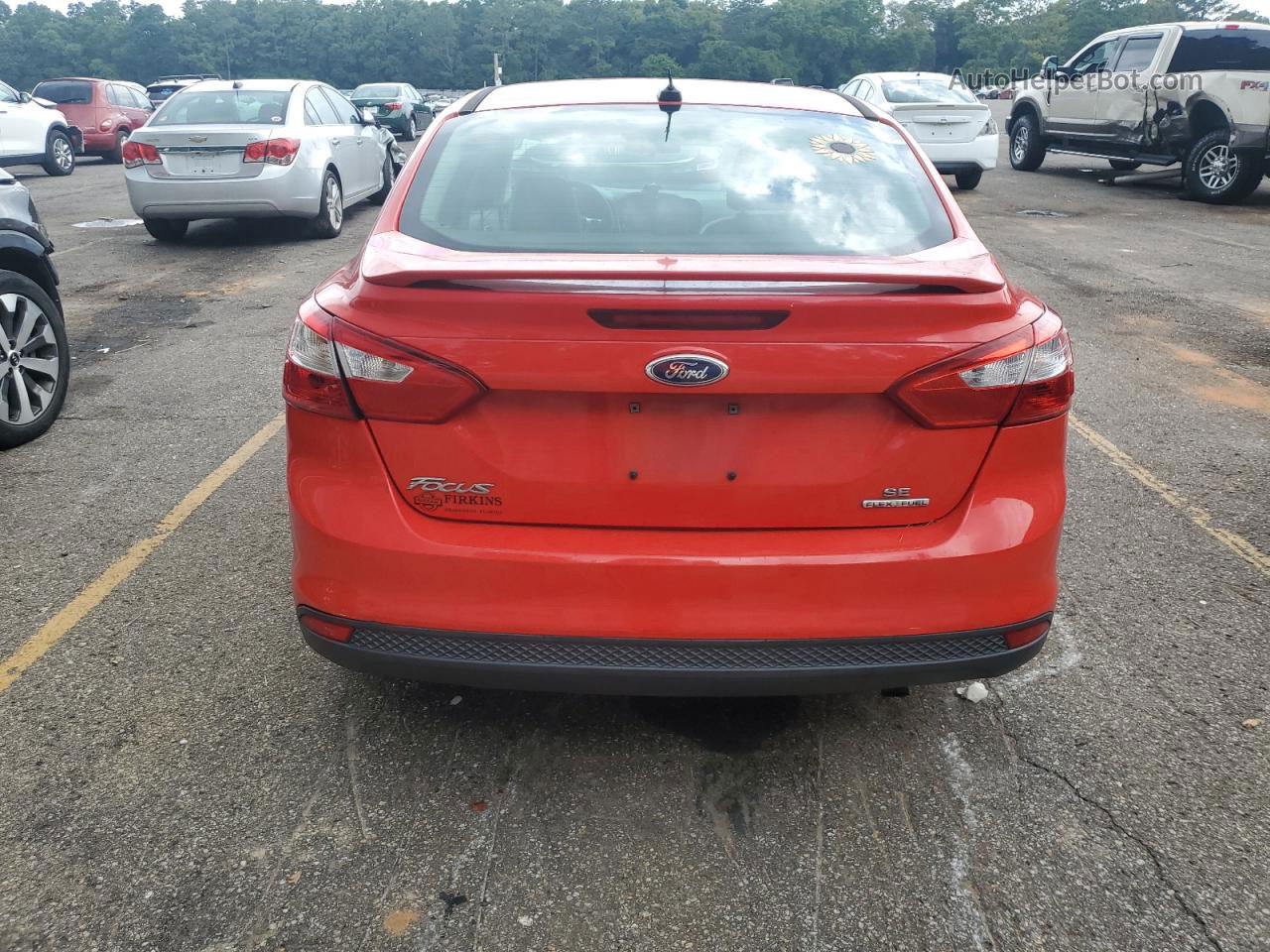 2013 Ford Focus Se Red vin: 1FADP3F27DL285331