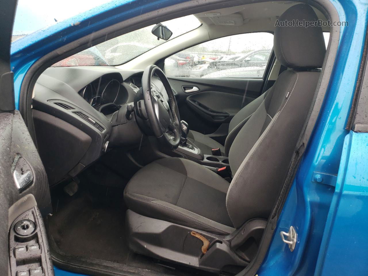 2014 Ford Focus Se Синий vin: 1FADP3F27EL170424