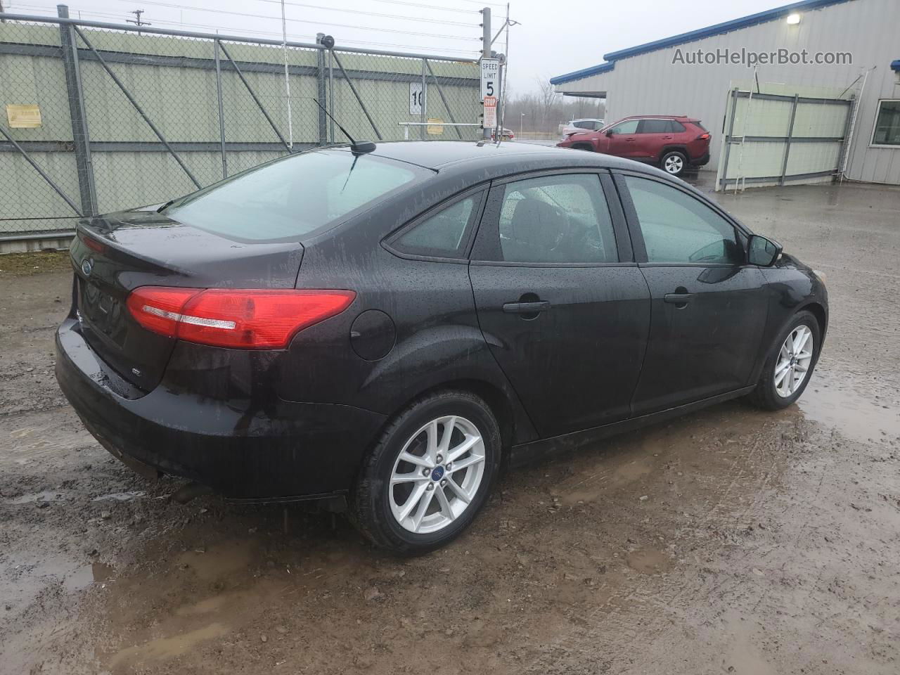 2015 Ford Focus Se Черный vin: 1FADP3F27FL237850