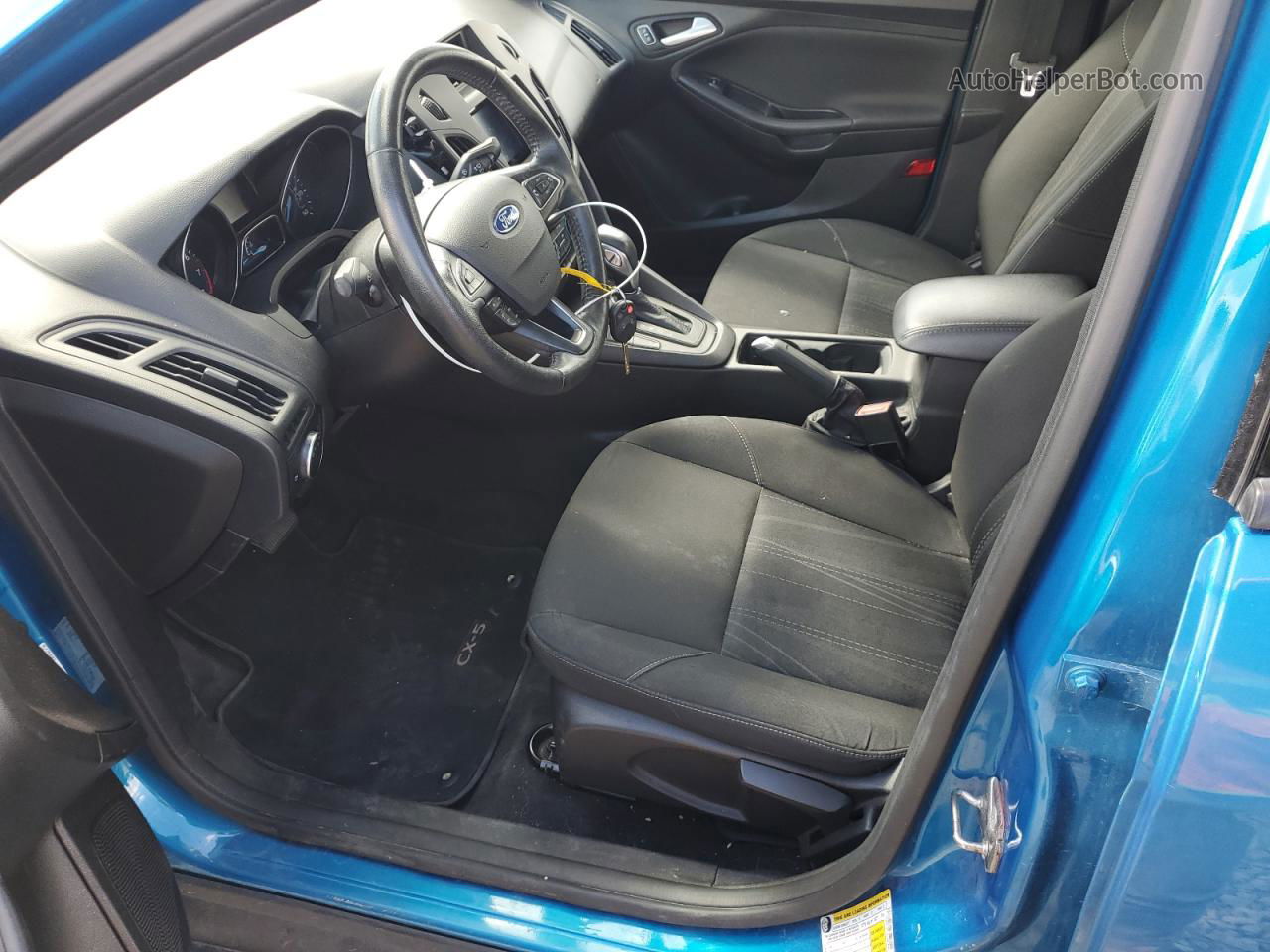 2015 Ford Focus Se Blue vin: 1FADP3F27FL287602