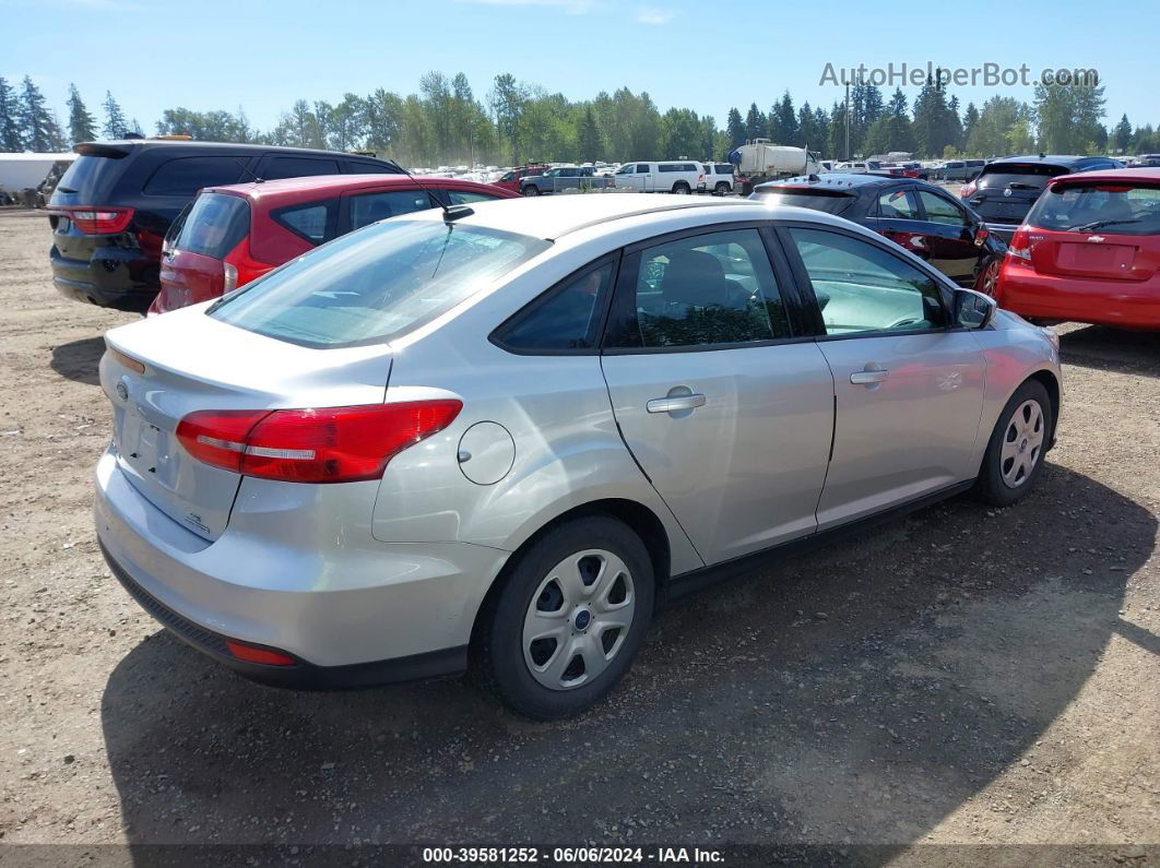 2016 Ford Focus Se Silver vin: 1FADP3F27GL291165