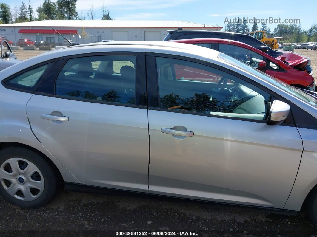 2016 Ford Focus Se Silver vin: 1FADP3F27GL291165