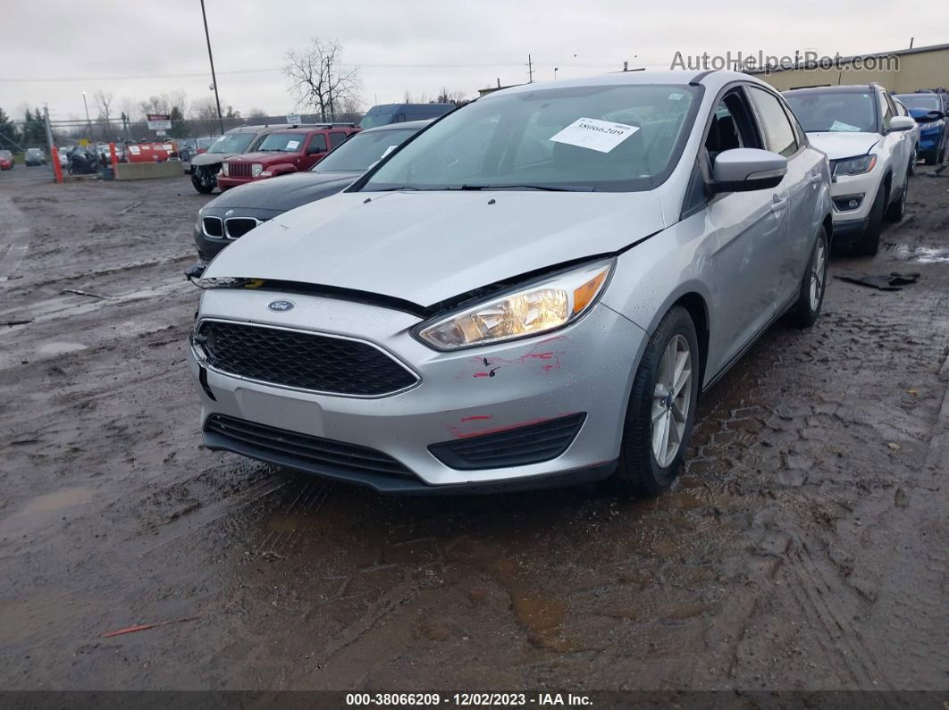 2018 Ford Focus Se Silver vin: 1FADP3F27JL302091