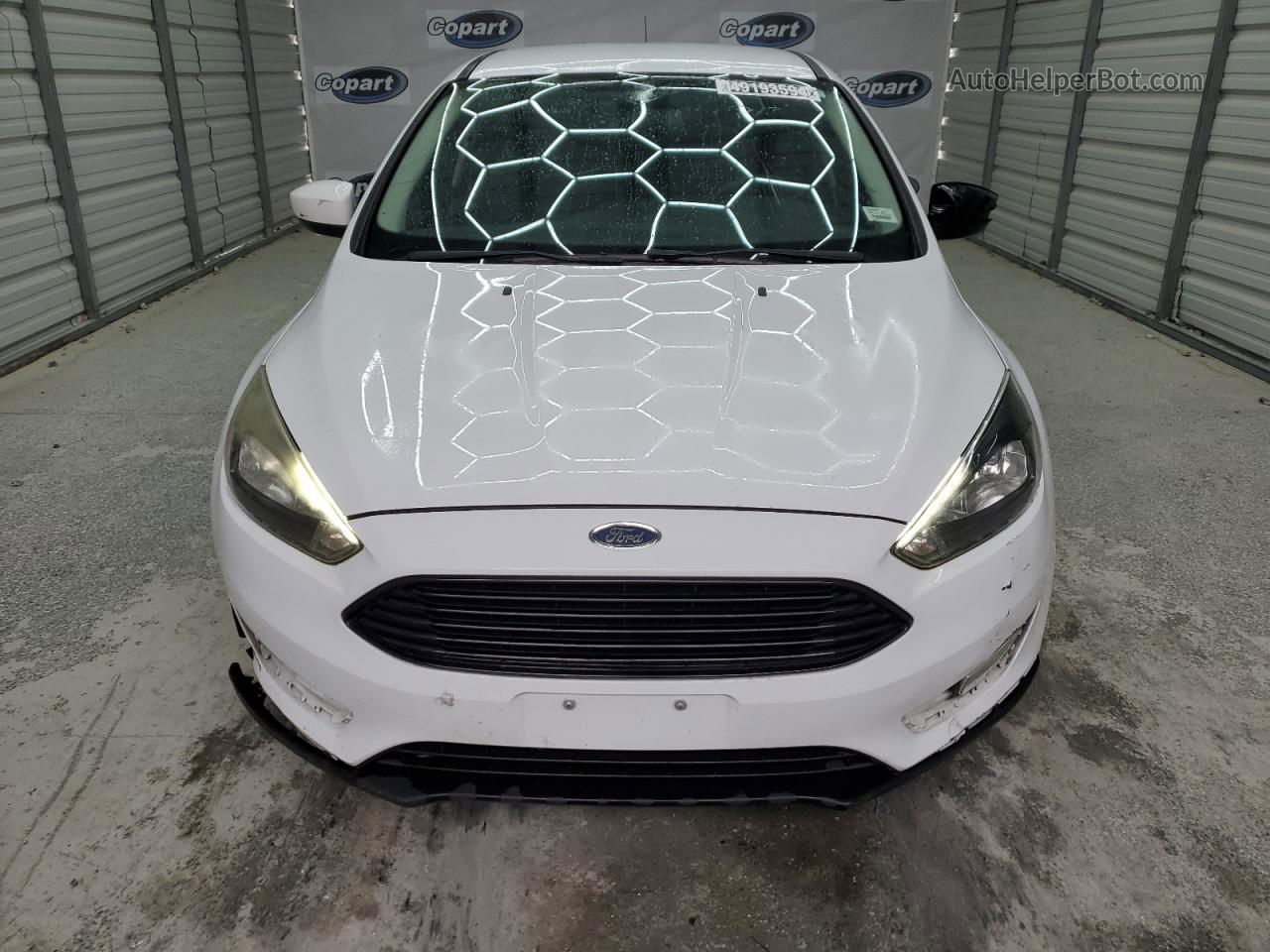 2018 Ford Focus Se White vin: 1FADP3F27JL304942