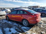 2018 Ford Focus Se Red vin: 1FADP3F27JL326424