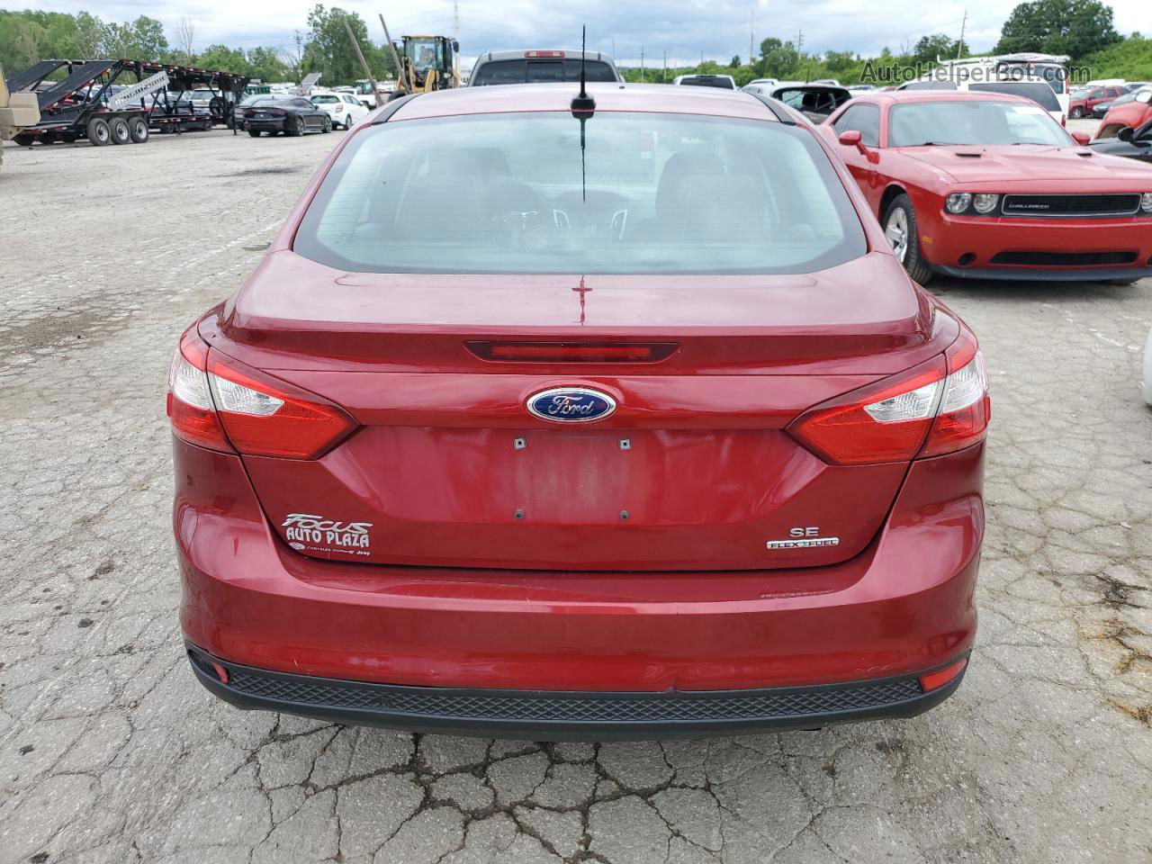 2013 Ford Focus Se Красный vin: 1FADP3F28DL130870