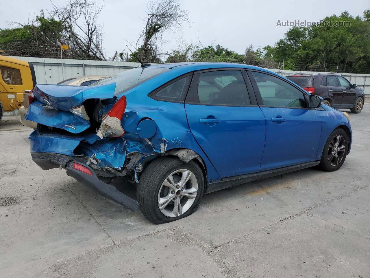 2013 Ford Focus Se Blue vin: 1FADP3F28DL183388