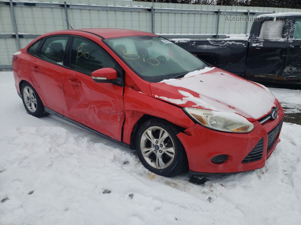 2014 Ford Focus Se Красный vin: 1FADP3F28EL150991