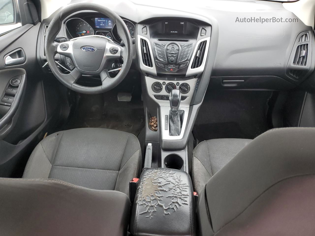 2014 Ford Focus Se Красный vin: 1FADP3F28EL297988