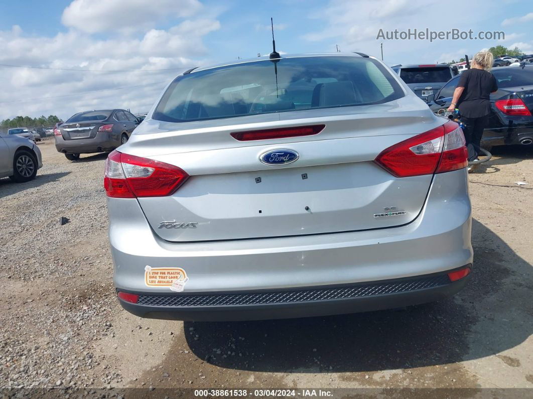 2014 Ford Focus Se Серебряный vin: 1FADP3F28EL353539