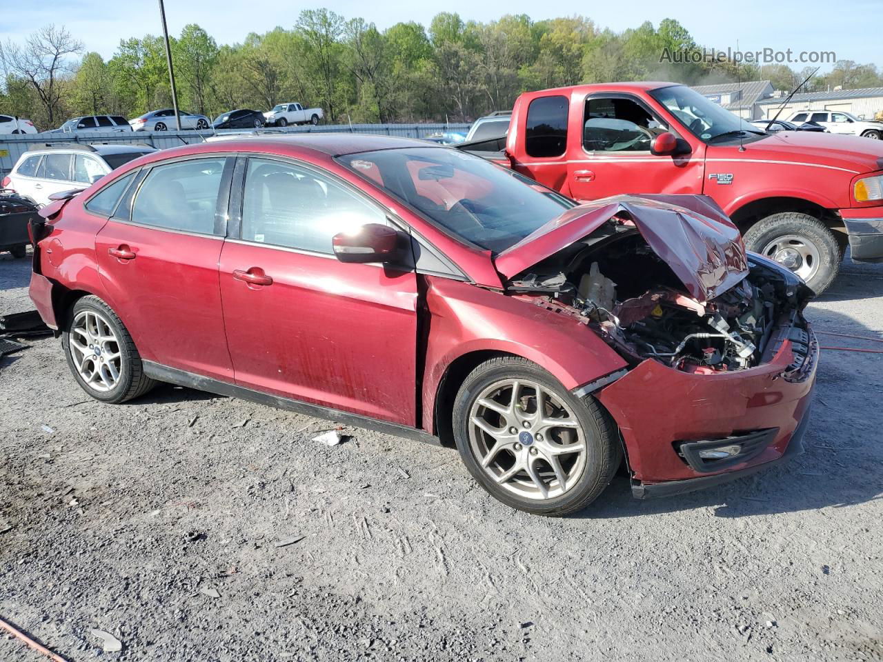 2015 Ford Focus Se Red vin: 1FADP3F28FL217087