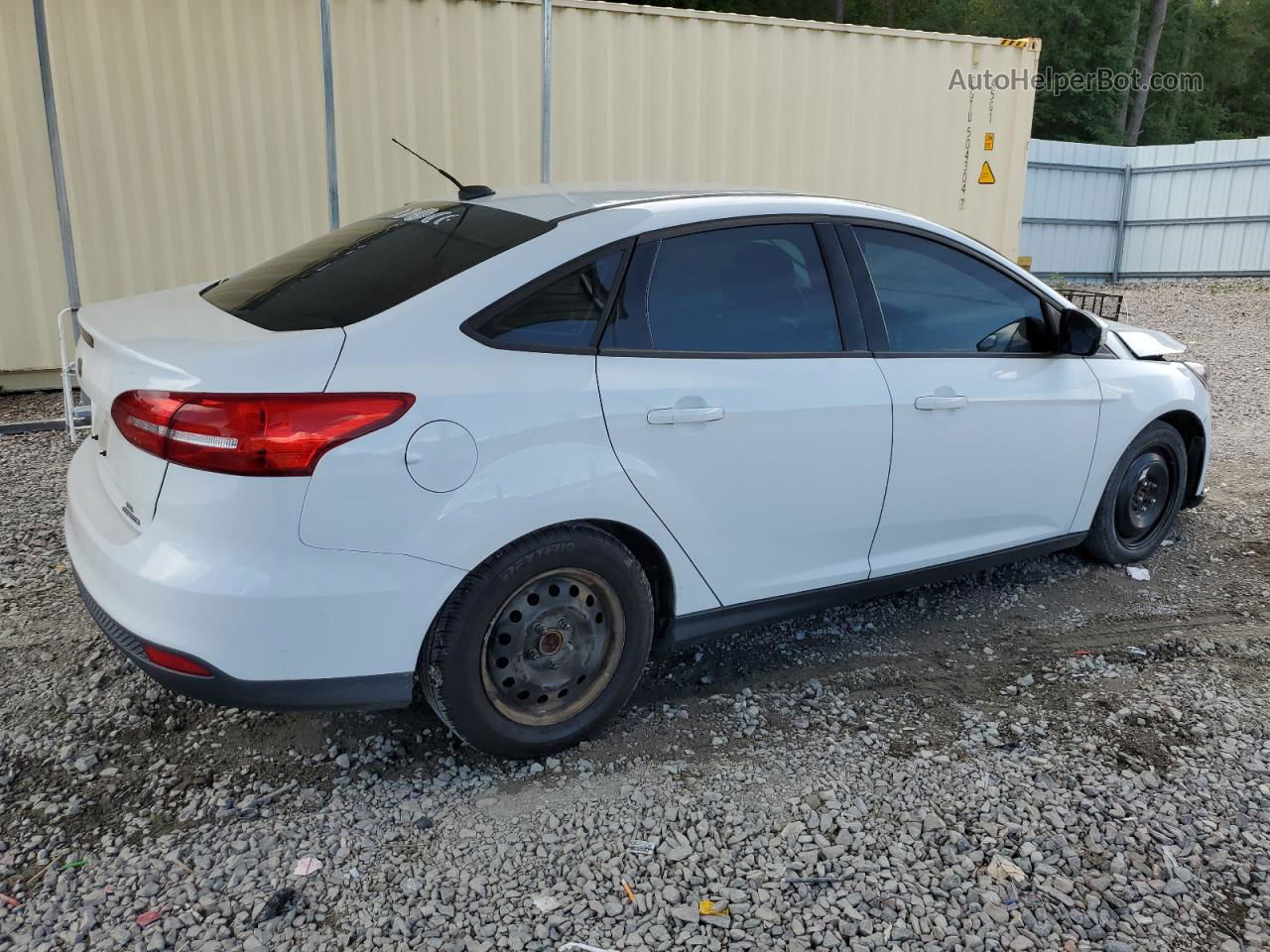 2015 Ford Focus Se White vin: 1FADP3F28FL224198