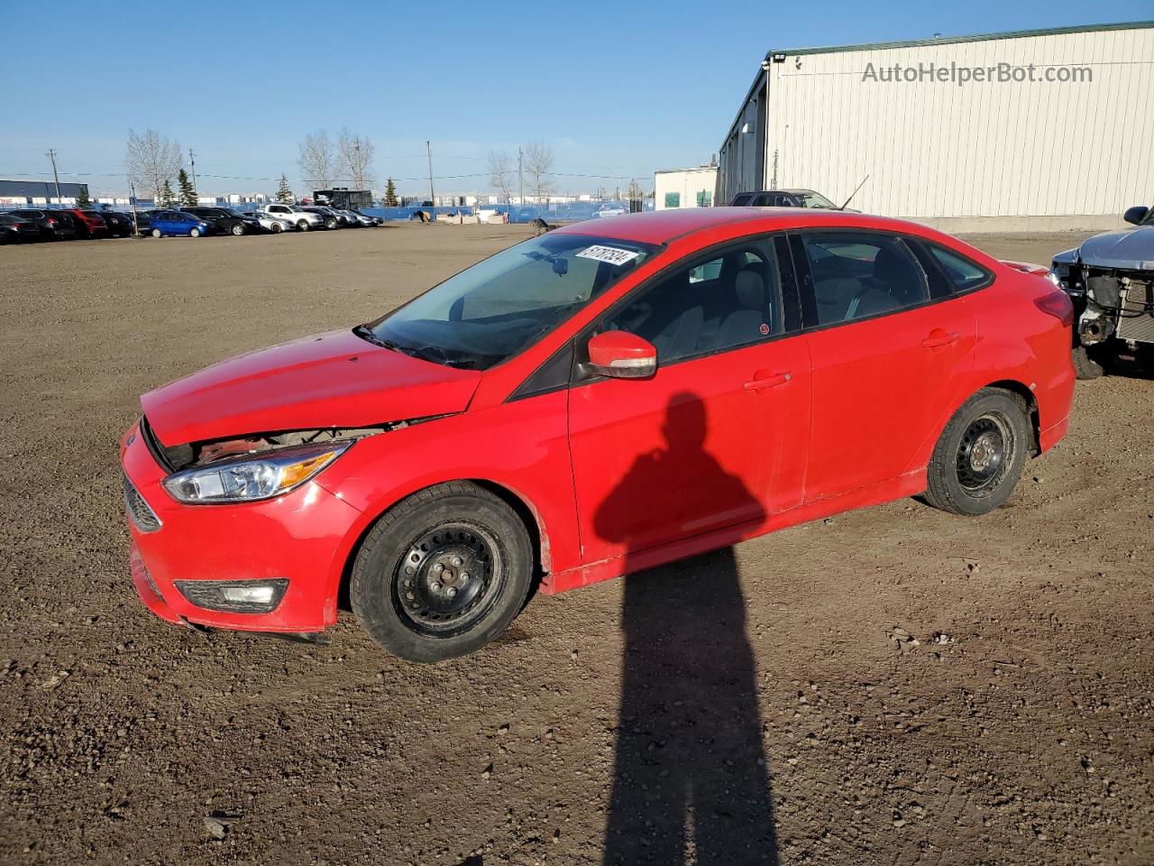 2015 Ford Focus Se Красный vin: 1FADP3F28FL331848