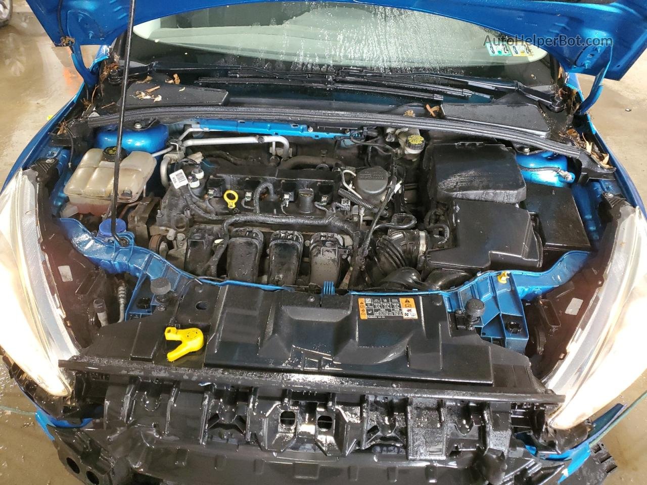 2016 Ford Focus Se Синий vin: 1FADP3F28GL240614