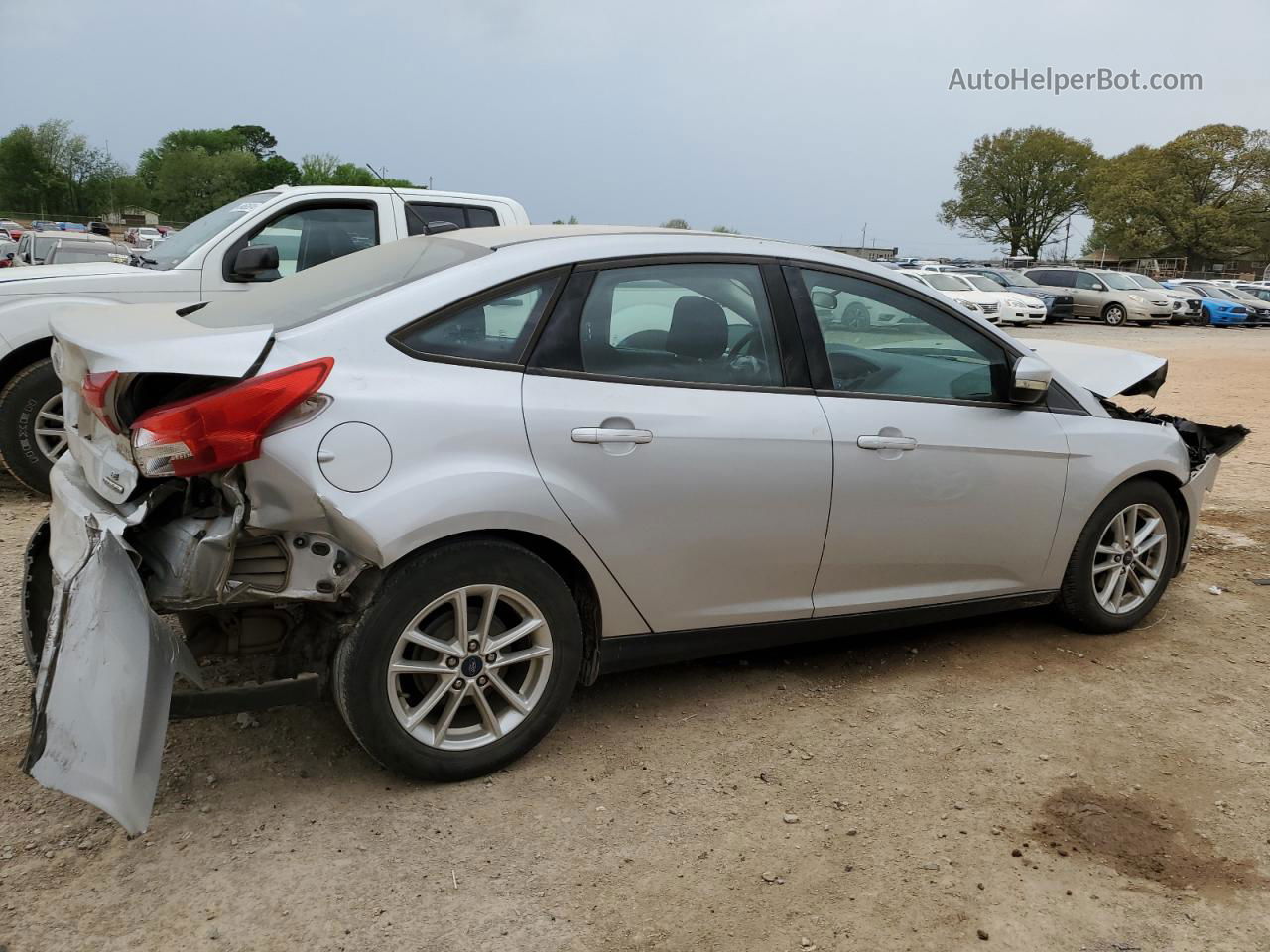 2016 Ford Focus Se Silver vin: 1FADP3F28GL279722