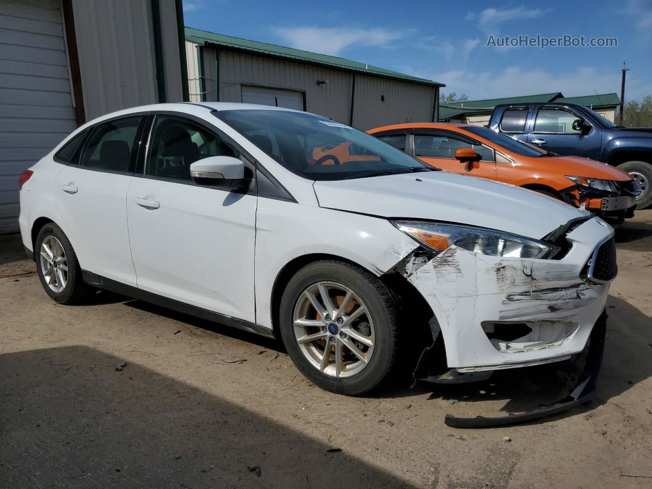 2016 Ford Focus Se White vin: 1FADP3F28GL324772