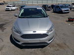 2018 Ford Focus Se Gray vin: 1FADP3F28JL288430